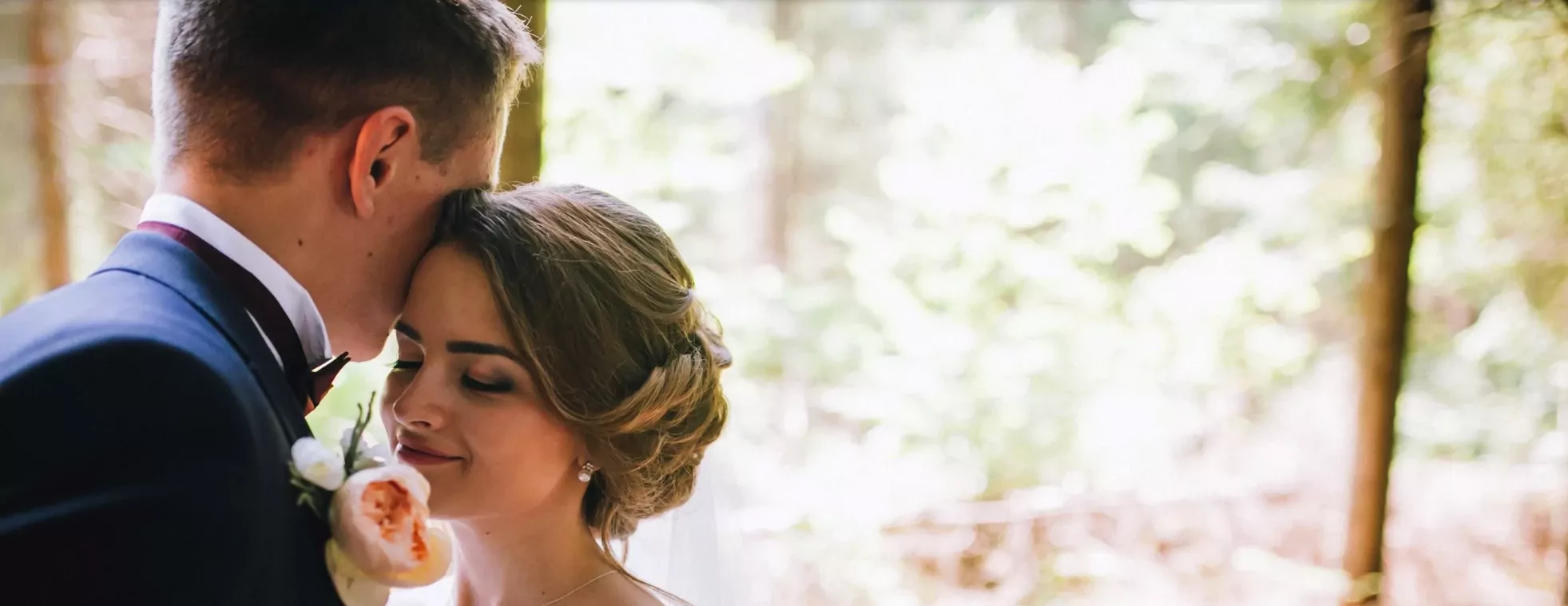 Why Autumn is Perfect for a Country House Wedding in Kent